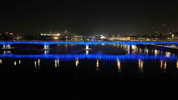 Niebieskie światło pamięci - polska Policja w międzynarodowej kampanii INTERPOL-u „Remembering Fallen Officers”