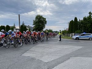 zabezpieczenie kolarskiego wyścigu